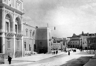 italia, basilicata, matera, piazza vittorio veneto, 1930