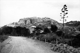 europa, italie, calabre, santa severina, vue de la ville, 1920 1930