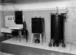 europe, italie, calabre, oppido mamertina, laboratoire bactériologique, 1920 1930
