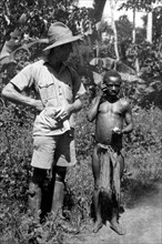 africa, congo belga, l'esploratore e il pigmeo, 1927 1930