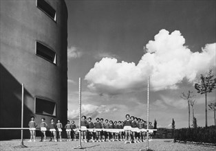 europe, italie, turin, colonie permanente 3 janvier, heure de gymnastique en plein air, 1930