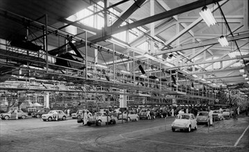 europe, italie, piedmont, turin, industrie automobile fiat mirafiori, chaîne de montage, 1957
