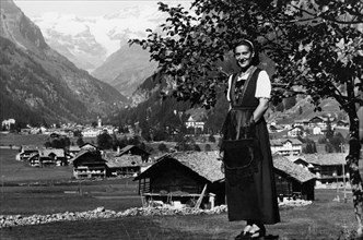 europa, italia, valle d'aosta, gressoney, costume tipico femminile, 1950