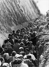 europa, italia, calabria, ardore, processione per la madonna della grotta, 1962