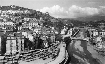 europa, italia, calabria, cosenza, panorama della città, 1950