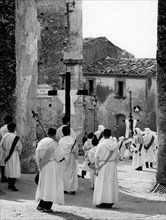 europe, italie, calabre, gerace, procession du vendredi saint, 1967