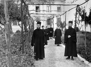 moines basiliens, san basile, calabre, italie, 1955