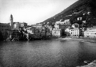 europe, italie, ligurie, nervi, panorama vu de la mer, 1900 1910
