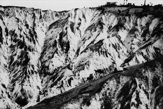 europa, italia, abruzzo, atri, le formazioni calanchifere, 1920 1930