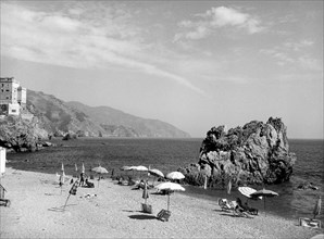 plage de fegina, monterosso, ligurie, italie, années 1950