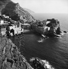 panorama, vernazza, ligurie, italie, 1955