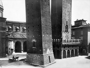 tours garisenda et asinelli, bologne, émilie romagne, italie, 1910-20