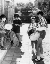children, tuscany, siena, italy, 1966