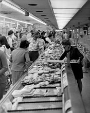 america, interno di un supermercato, 1970