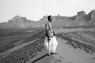 afrique, libye, soldat dans le désert, 1920 1930