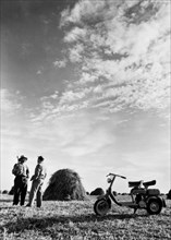 italia, contadini, motocicletta, 1960 1970