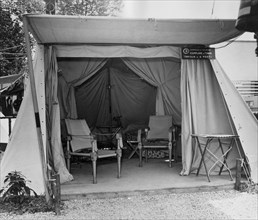 italie, milan, foire commerciale, modèle de tente, 1952