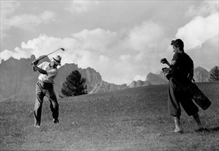 joueurs sur un terrain de golf, 1952