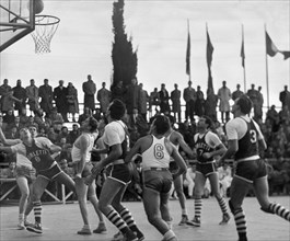 match de basket-ball, 1954