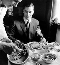 scampi grillés à l'auberge cipriani à venise, 1965
