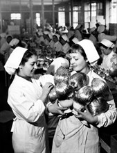Travailleurs de Turin et œufs en chocolat, 1958