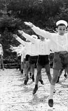 leçon de gymnastique collective, village tci de la valganna, 1963