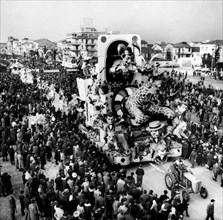 italie, toscane, carnaval de viareggio, 1965