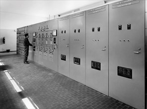 central téléphonique du laboratoire de recherche nucléaire, 1958