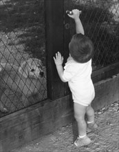 enfant, 1957