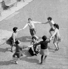 rond-point des petites filles, 1961