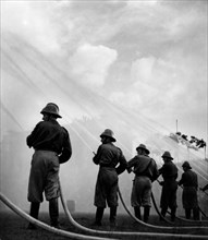 formation des pompiers, 1958