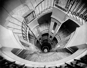 milan, intérieur de la bourse, un escalier, 1920 1930