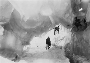 italie, glacier de monte bianco, destination des amoureux de la montagne, années 1930