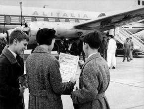 italie, aéroport de malpensa, alitalia, tourisme scolaire, premier vol, 1960