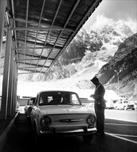 tunnel blanc de montagne, 1965