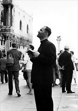 touristes sur la piazza san marco, 1956