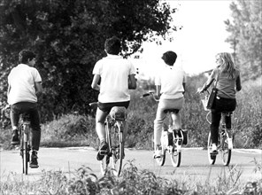 les bicyclettes dans la campagne de san donato, 1970-1980