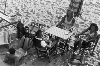 viareggio, vie de plage, 1950