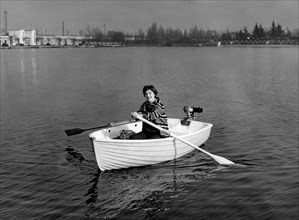 bateau en plastique itaca de pirelli, 1959