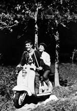 scooter, lambretta en voyage de chasse, 1958