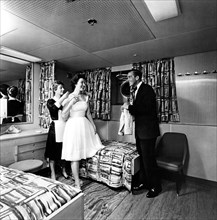 couple dans la cabine de première classe du michelangelo, 1968
