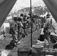 porteurs vers les sommets de nanga parbat, 1953