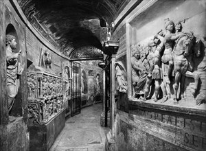 Runner inside the Vatican caves. 1930