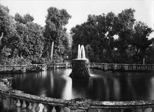 Lazio. the upper basin of Villa Torlonia in Frascati. 1920