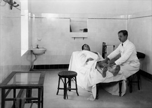 Italy. campania. terme di agnano. therapeutic massage. 1920-30