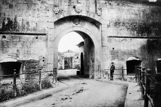 Porta Roma At The Time Of The Spanish. Capua 1900-10