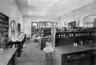 Chemistry Lab Of A Zoological Station. Naples 1910-20