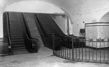 Montesanto Stop. Cumana Railway Station. Naples. Campania. Italy 1910-20