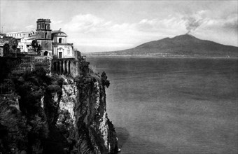 Marina Corricella. Mount Vesuvius. Procida. Campania. Italy 1910-20