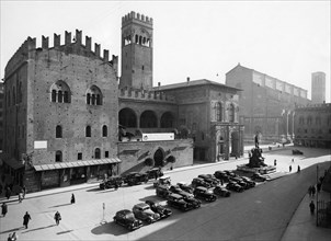 Piazza Del Nettuno. Bologna. Emilia Romagna. Italy. 1920-30